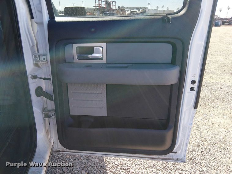 image for item EC1302 2011 Ford F150 SuperCrew pickup truck