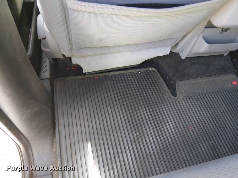 image for item EC1302 2011 Ford F150 SuperCrew pickup truck