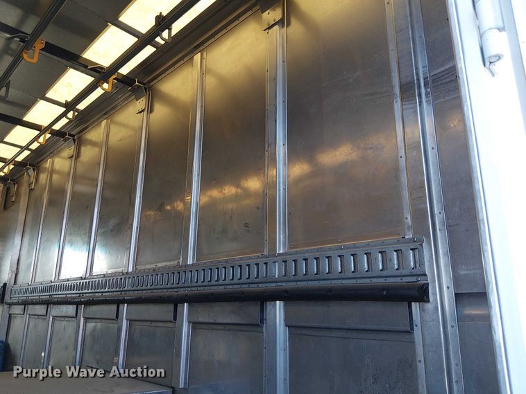 image for item EC1310 2014 Freightliner MT45 delivery truck