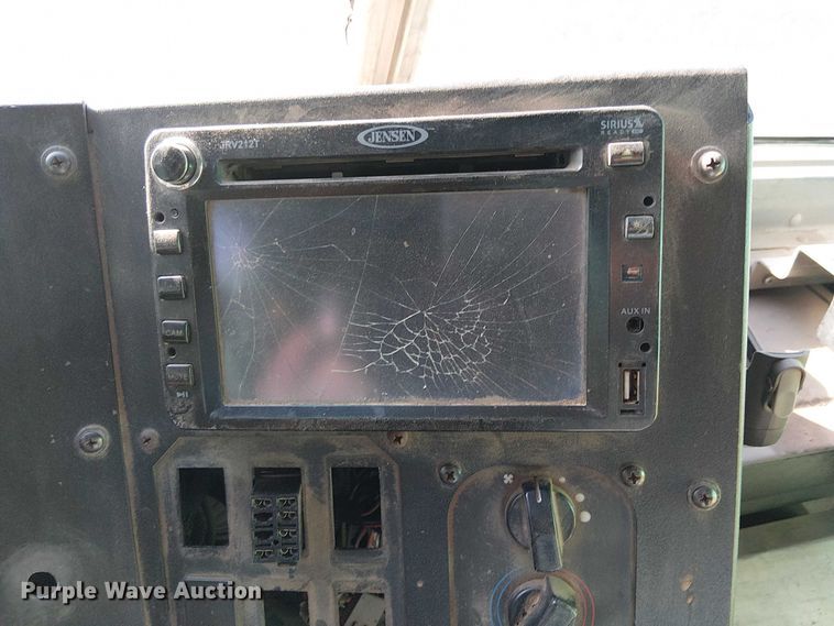 image for item EC1310 2014 Freightliner MT45 delivery truck