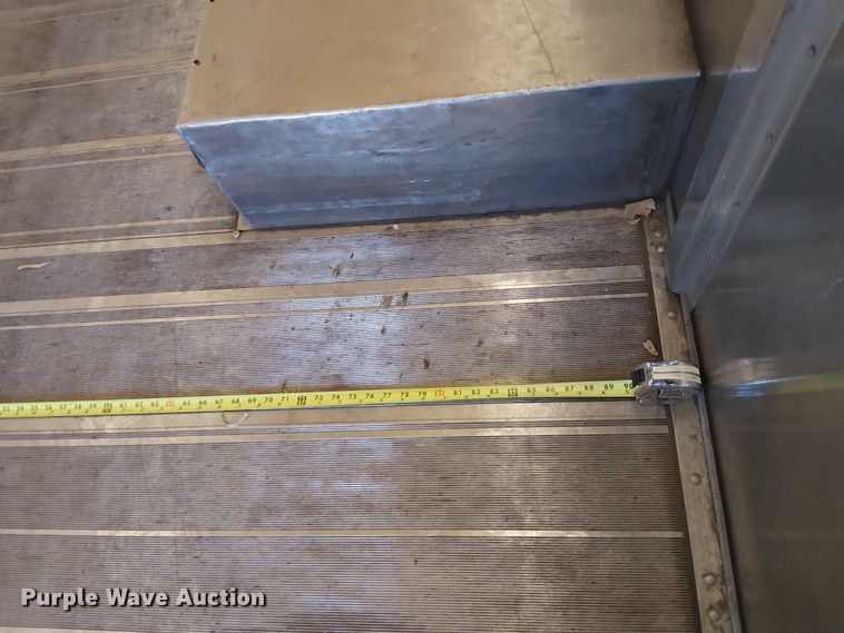 image for item EC1310 2014 Freightliner MT45 delivery truck