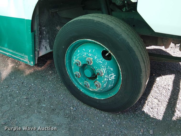 image for item EC1310 2014 Freightliner MT45 delivery truck