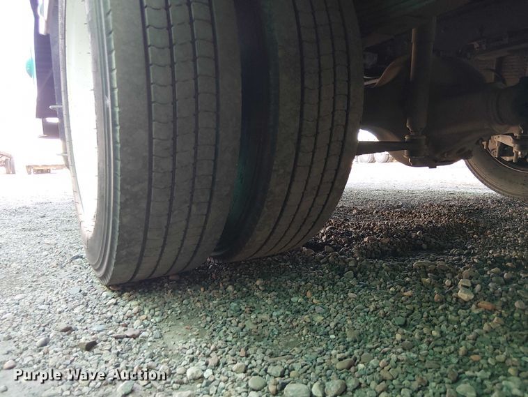 image for item EC1310 2014 Freightliner MT45 delivery truck