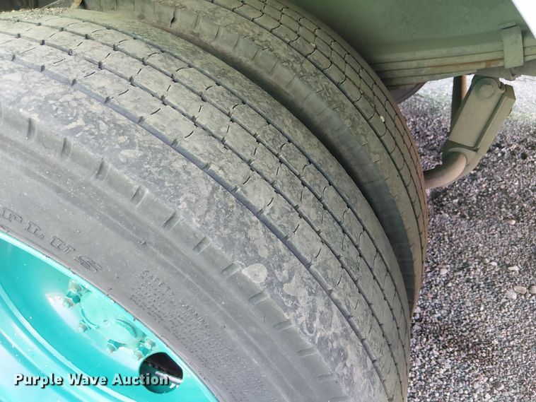 image for item EC1310 2014 Freightliner MT45 delivery truck