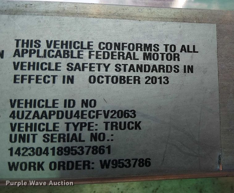 image for item EC1310 2014 Freightliner MT45 delivery truck