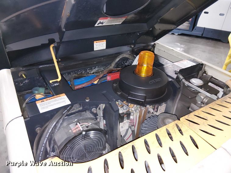 image for item EC1316 2016 Crown SP3520-30 order picker