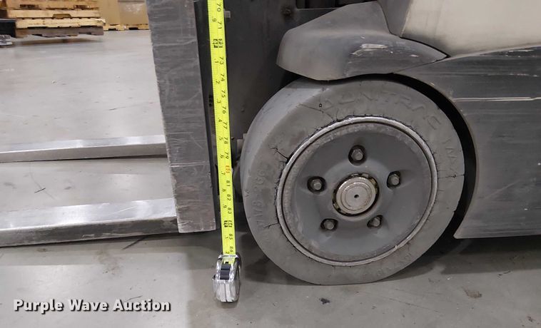 image for item EC1337 2017 Crown RC5545-40 forklift