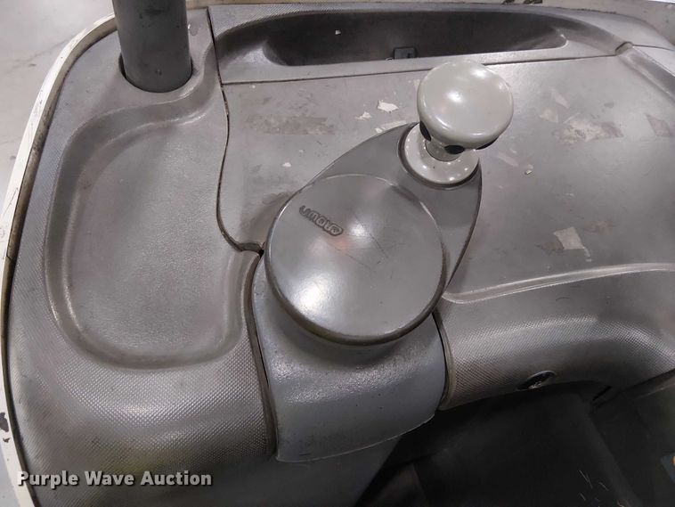 image for item EC1337 2017 Crown RC5545-40 forklift