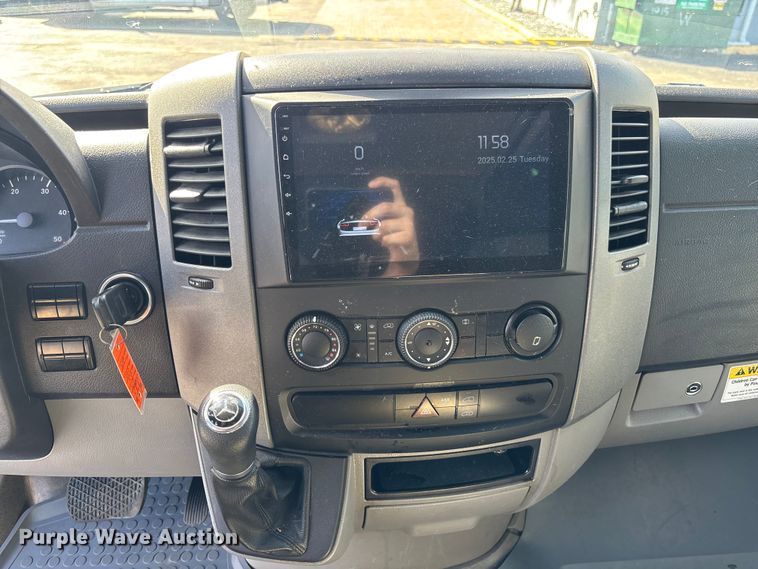 image for item EC3892 2017 Mercedes-Benz Sprinter 3500 van