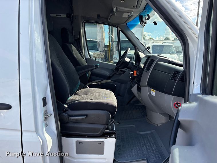image for item EC3892 2017 Mercedes-Benz Sprinter 3500 van