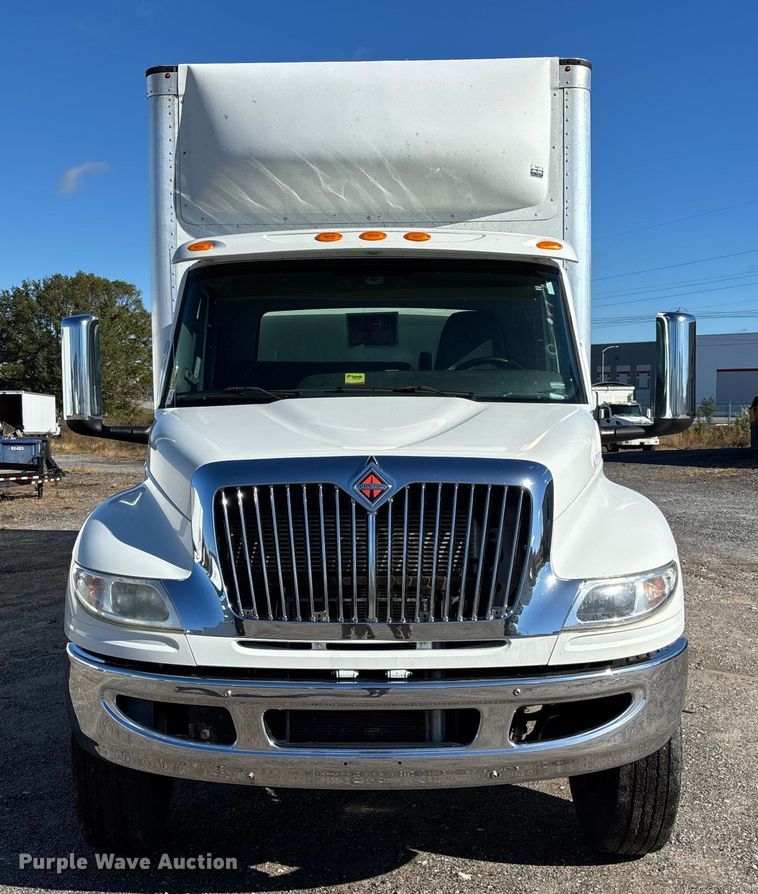 image for item EC3893 2019 International MV607 box truck