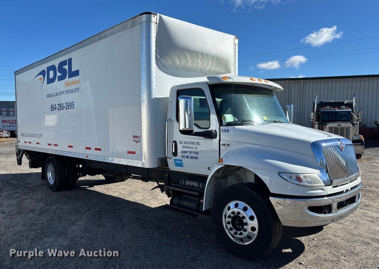 image for item EC3893 2019 International MV607 box truck