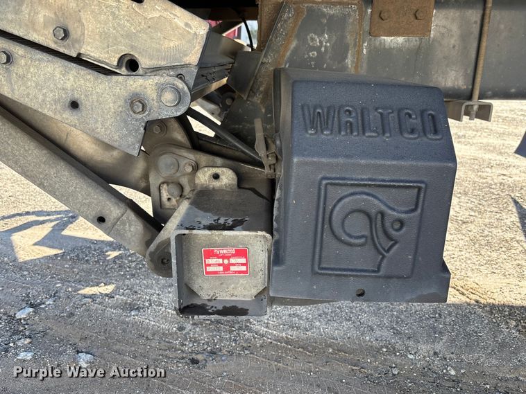 image for item EC3893 2019 International MV607 box truck