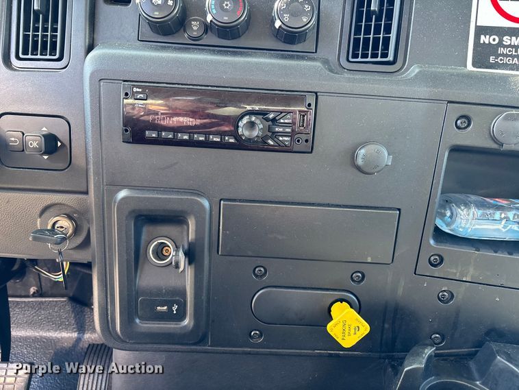 image for item EC3893 2019 International MV607 box truck