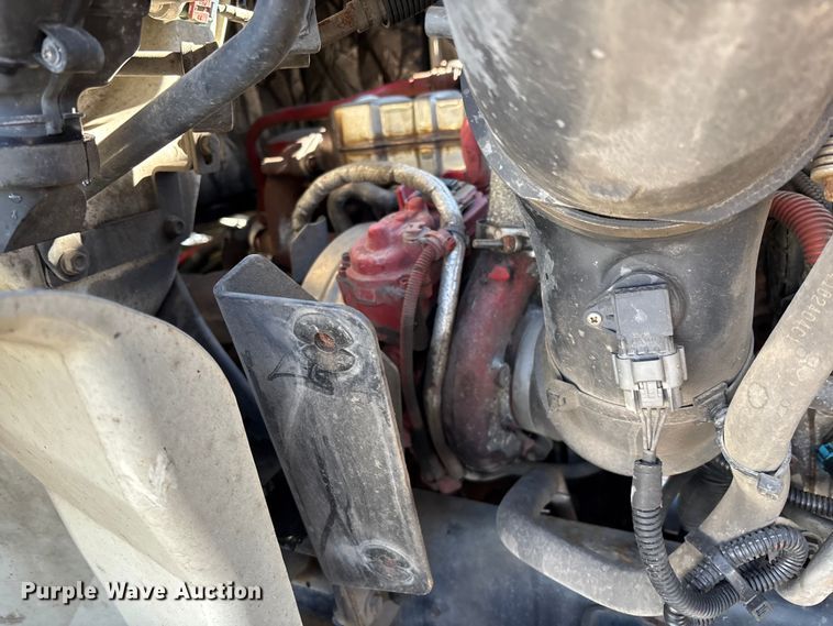 image for item EC3893 2019 International MV607 box truck