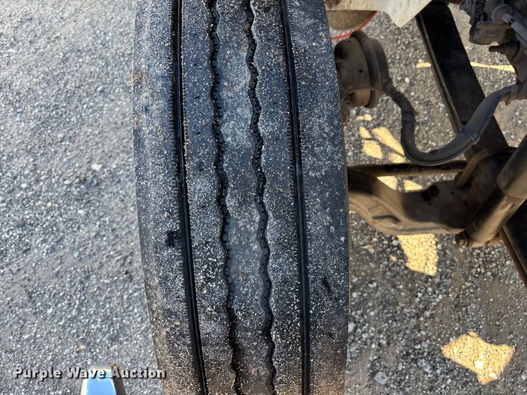 image for item EC3893 2019 International MV607 box truck