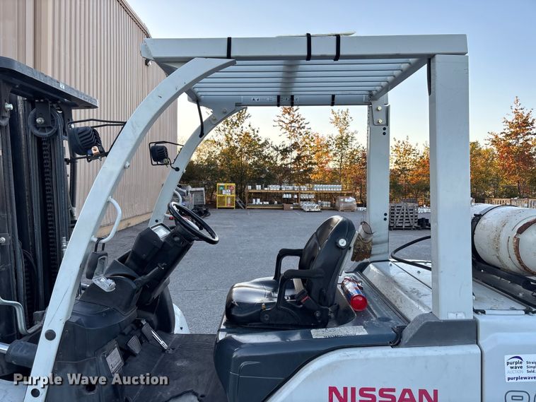 image for item EC3899 2015 Nissan PF80YLP forklift