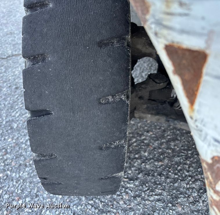 image for item EC3899 2015 Nissan PF80YLP forklift