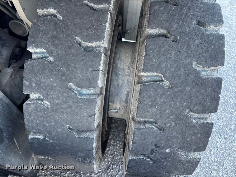 image for item EC3899 2015 Nissan PF80YLP forklift