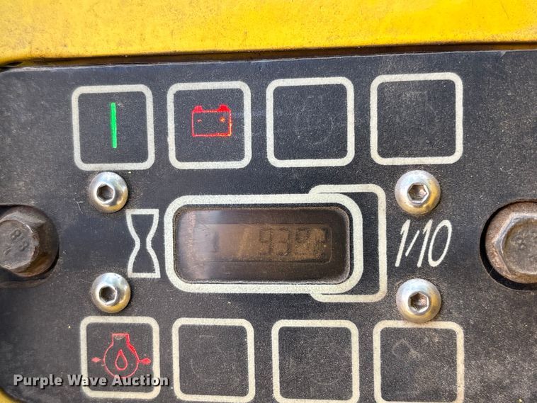 image for item EC8125 2007 Wacker Neuson trench compactor