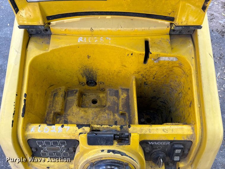 image for item EC8125 2007 Wacker Neuson trench compactor