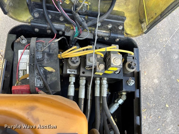 image for item EC8125 2007 Wacker Neuson trench compactor