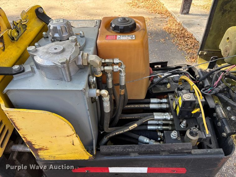 image for item EC8125 2007 Wacker Neuson trench compactor