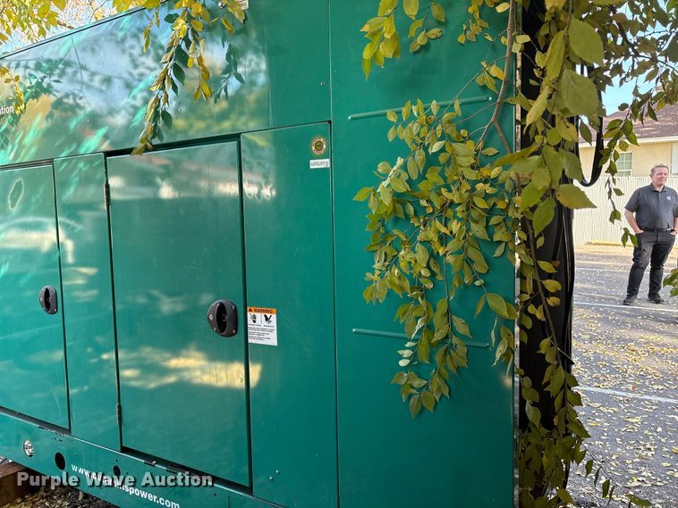 image for item EC8128 2004 Cummins Power Generation DGCB-5937289 generator