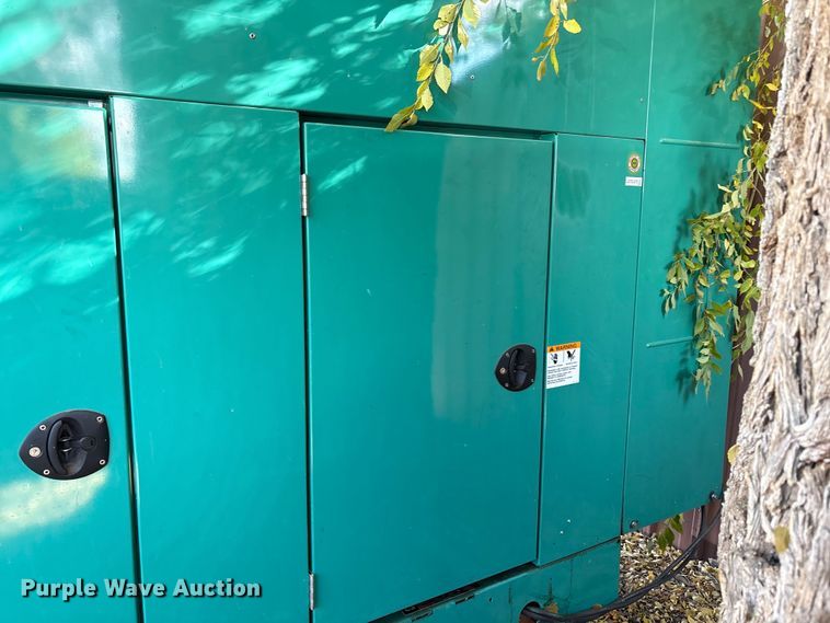 image for item EC8128 2004 Cummins Power Generation DGCB-5937289 generator