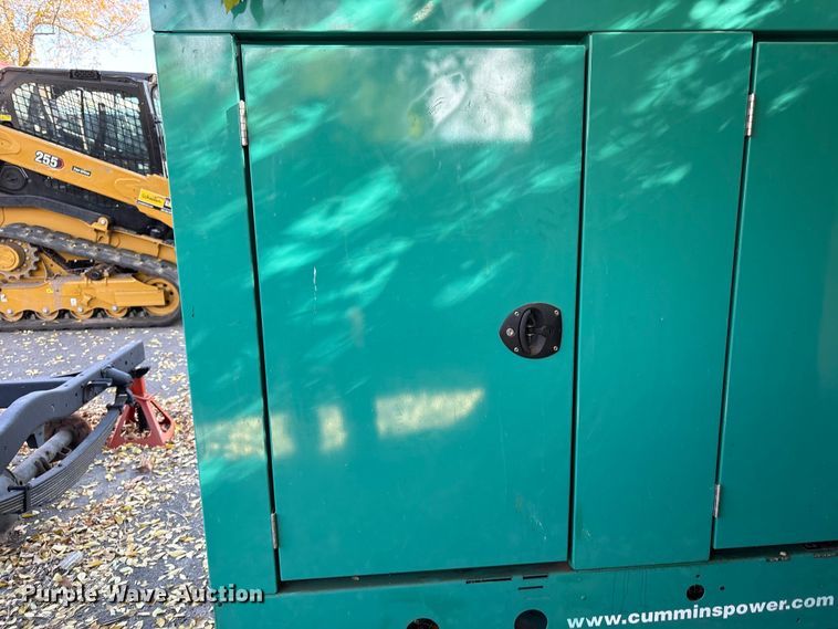 image for item EC8128 2004 Cummins Power Generation DGCB-5937289 generator