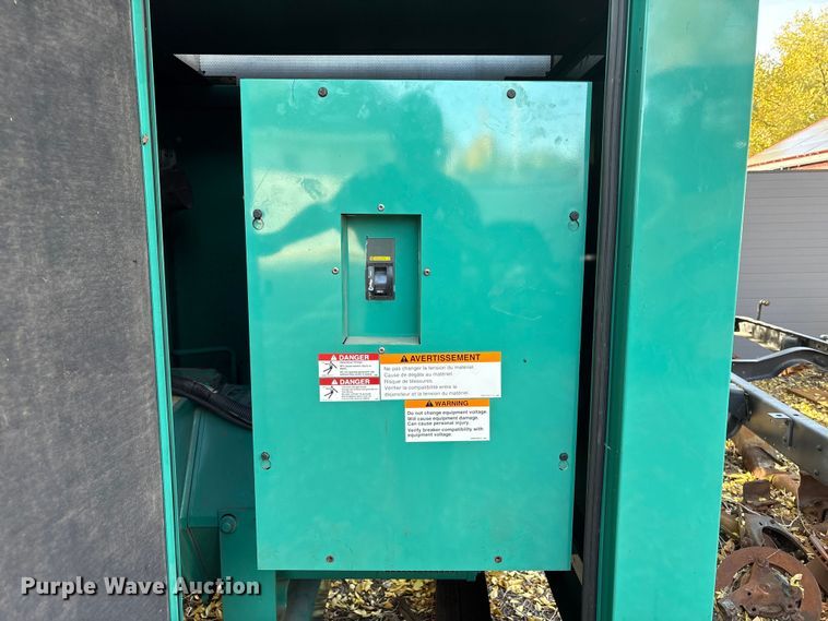 image for item EC8128 2004 Cummins Power Generation DGCB-5937289 generator