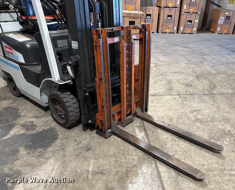image for item EC8133 2017 UniCarriers CFS40 forklift