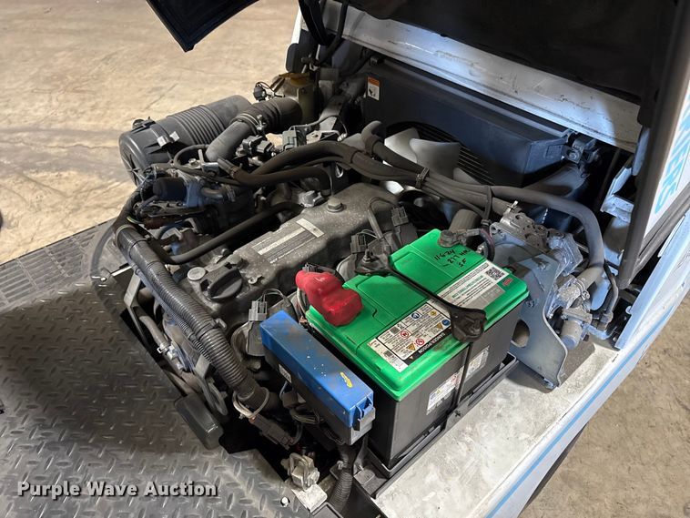 image for item EC8133 2017 UniCarriers CFS40 forklift