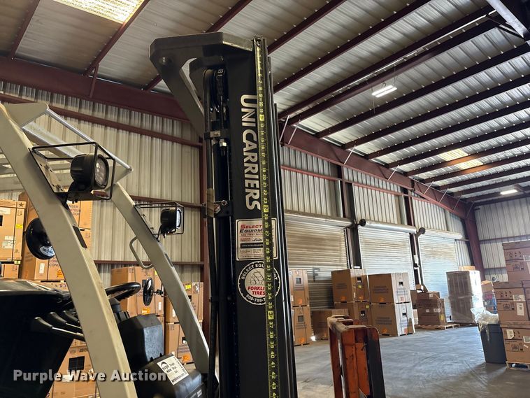 image for item EC8133 2017 UniCarriers CFS40 forklift