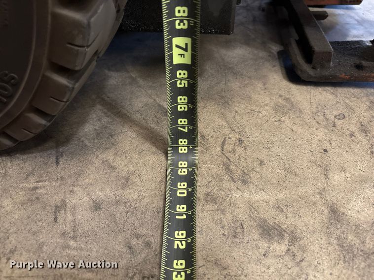 image for item EC8133 2017 UniCarriers CFS40 forklift