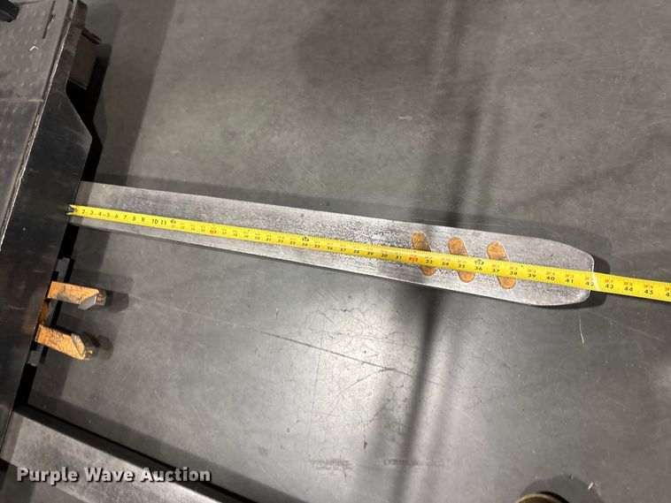 image for item EC8136 2018 Crown SP4050-30 order picker