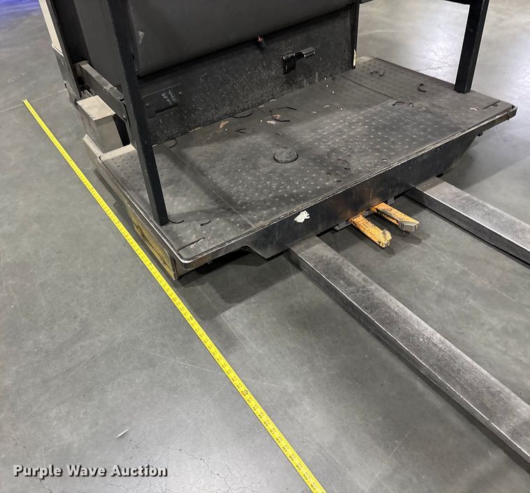 image for item EC8136 2018 Crown SP4050-30 order picker