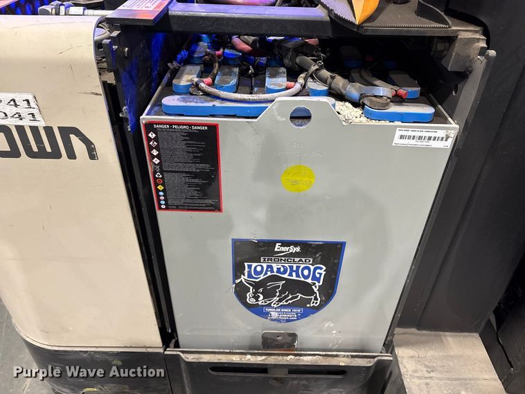 image for item EC8136 2018 Crown SP4050-30 order picker