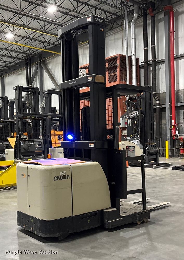 image for item EC8137 2018 Crown SP4050-30 order picker