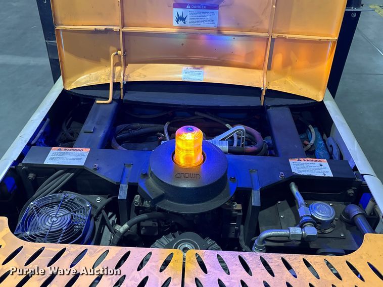 image for item EC8137 2018 Crown SP4050-30 order picker