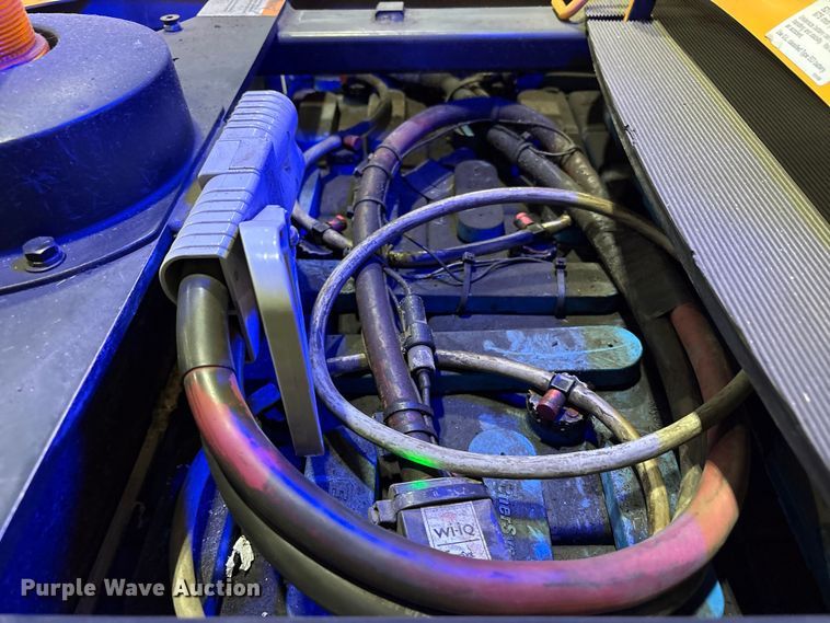 image for item EC8137 2018 Crown SP4050-30 order picker