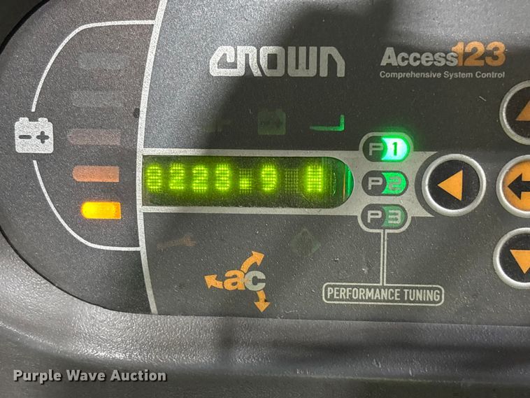 image for item EC8138 2018 Crown SP4050-30 order picker