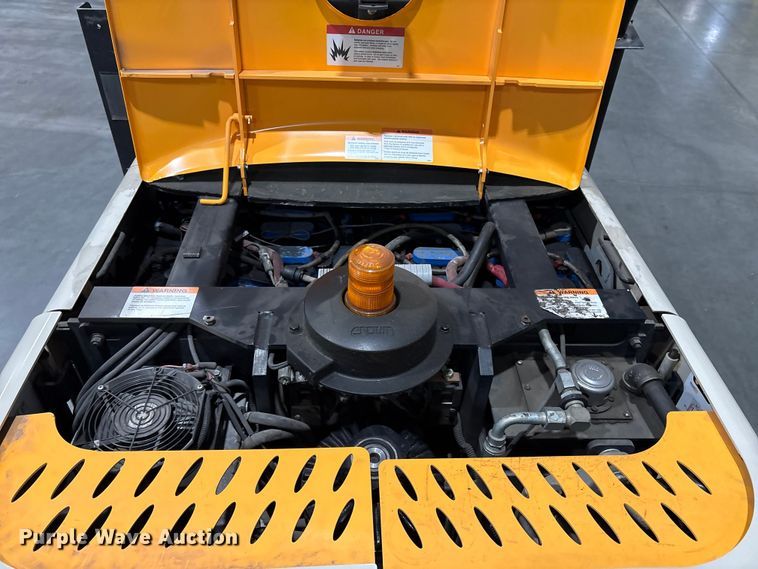 image for item EC8138 2018 Crown SP4050-30 order picker