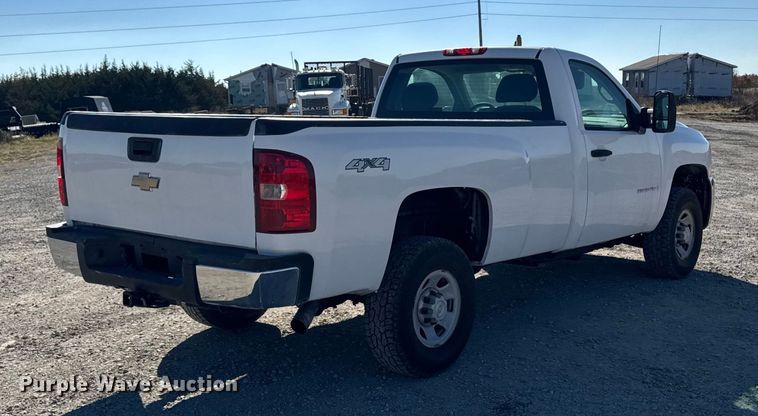 image for item ED1557 2009 Chevrolet Silverado 2500 HD pickup truck