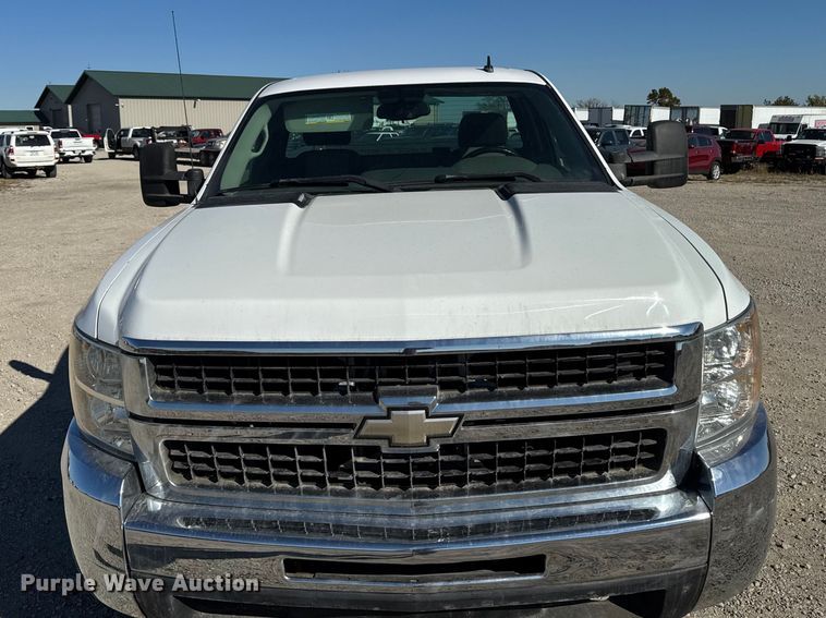 image for item ED1557 2009 Chevrolet Silverado 2500 HD pickup truck