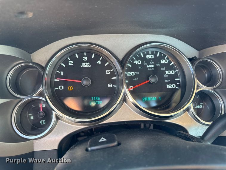 image for item ED1557 2009 Chevrolet Silverado 2500 HD pickup truck