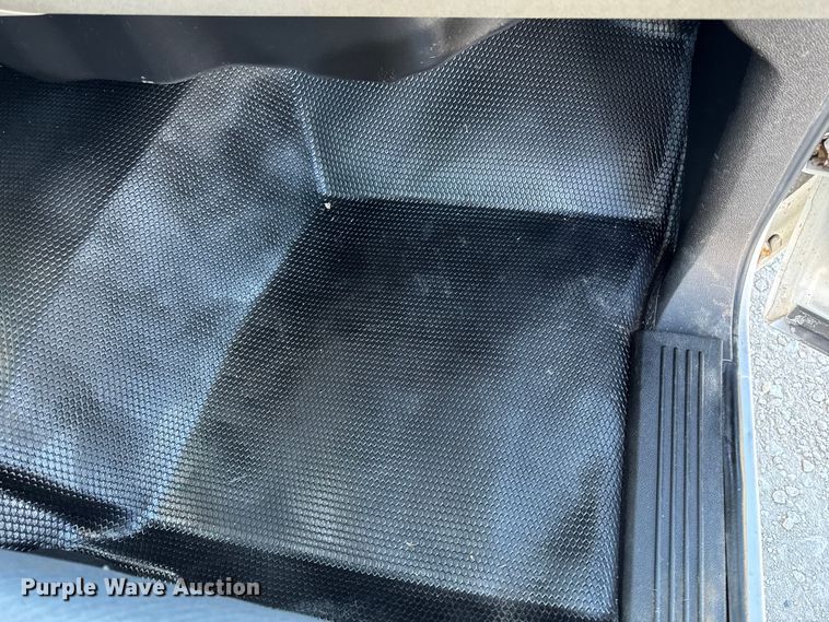 image for item ED1557 2009 Chevrolet Silverado 2500 HD pickup truck