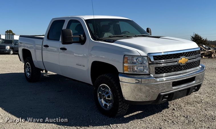 image for item ED1558 2012 Chevrolet Silverado 2500 HD Crew Cab pickup truck