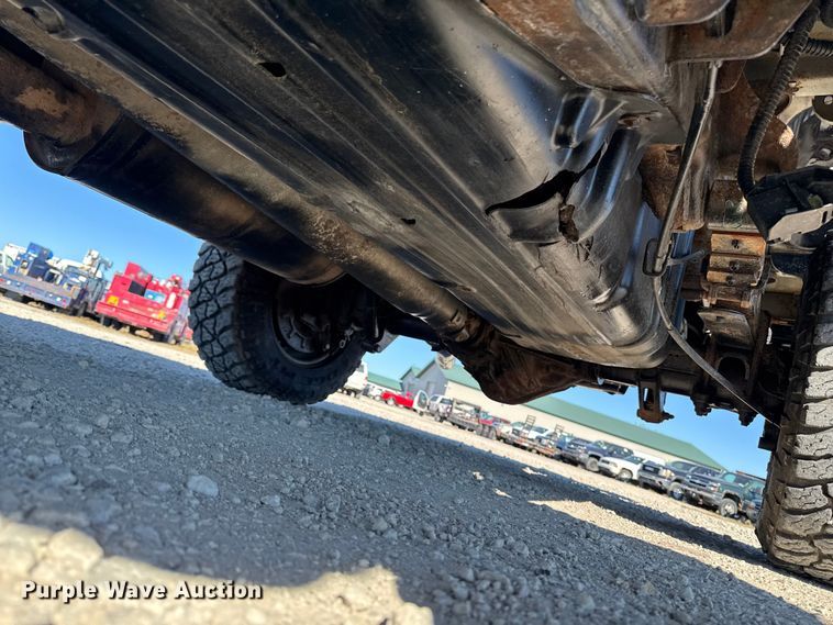 image for item ED1558 2012 Chevrolet Silverado 2500 HD Crew Cab pickup truck