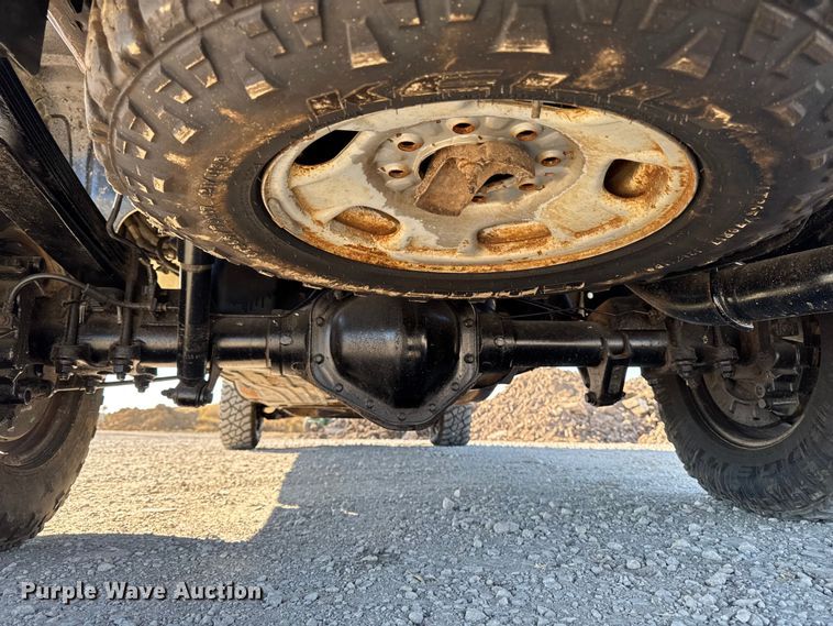 image for item ED1558 2012 Chevrolet Silverado 2500 HD Crew Cab pickup truck